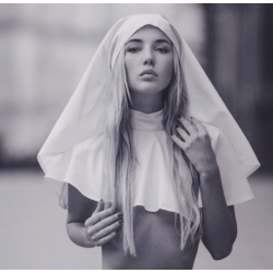 Arkadiy Kurta: Supplicant / Nude (Lim.Ed.Digital C-Print Arts + Graft Gallery 2019)