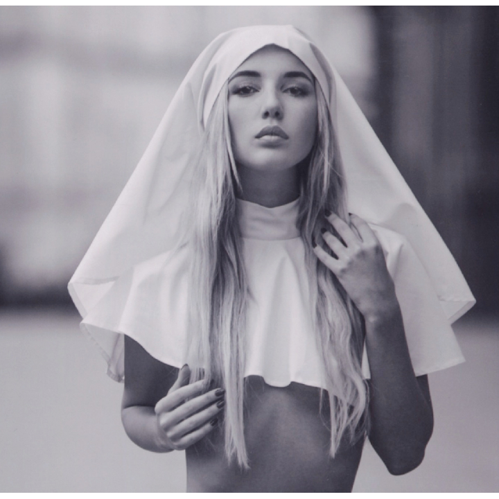 Arkadiy Kurta: Supplicant / Nude (Lim.Ed.Digital C-Print Arts + Craft Gallery 2019)