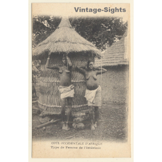 Afrique Occidentale: 2 Native Topless Females - Straw Hut (Vintage PC 1910s)