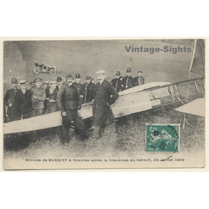 Arrivée de Bleriot à Douvres aprés La Traverse du Detroit 1909 (Vintage PC)