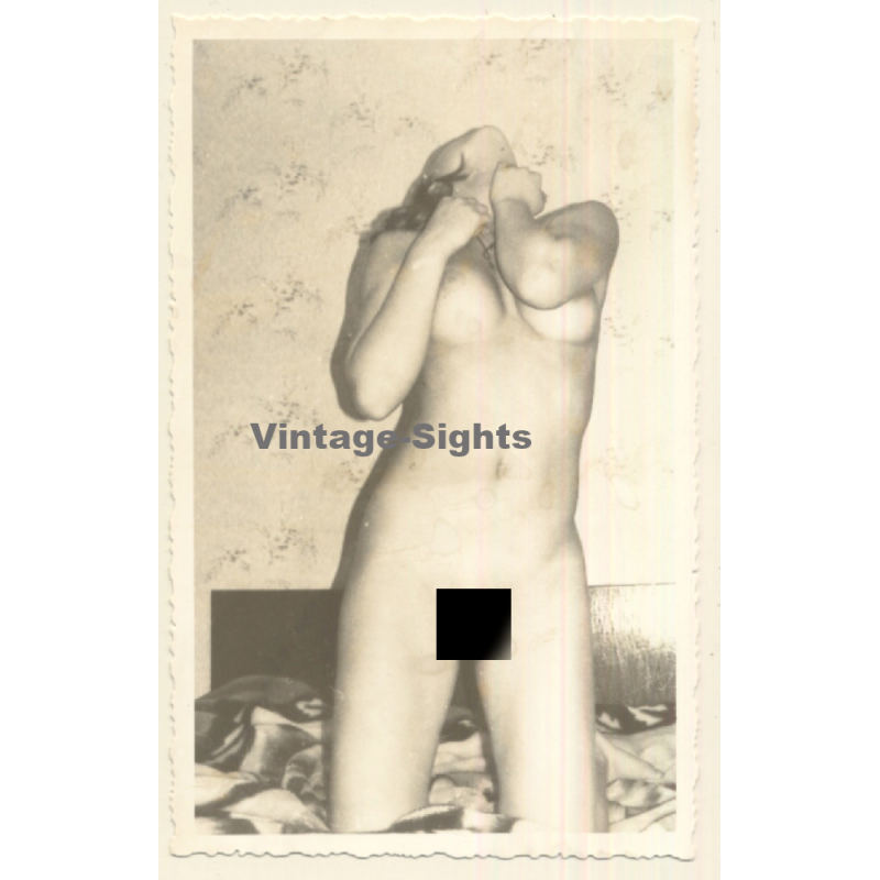 Erotic Study: Slim Natural Nude Kneeling On Bed (Vintage Photo ~1960s)