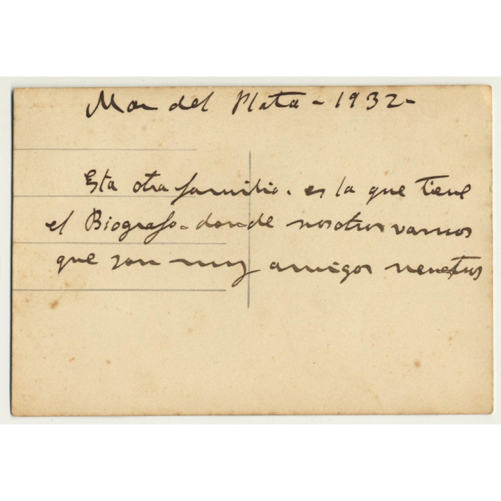 Man Surrounded By Women / Playa Mar Del Plata - B. A. (Vintage Photo PC 1932)