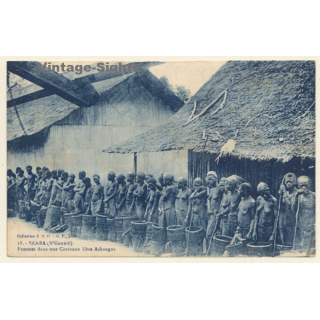 Samba - N'Gounié / Gabon: Femmes dans une Caravane libre Ashangos (Vintage PC 1927)