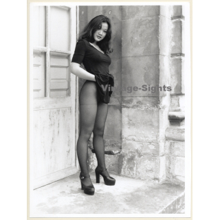 Artistic Erotic Study: Pretty Asian Female Flashing Pantyhose Outdoors (Vintage XL Photo France 30 x 24 CM 1980s)