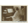 Henny Porten / Actress - Ross Verlag 1108/2 (Vintage RPPC 1920s/1930s)