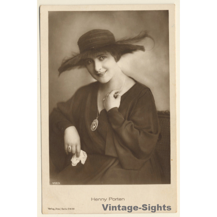 Henny Porten / Actress - Ross Verlag 442/3 (Vintage RPPC 1920s/1930s)