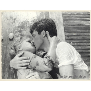 Anita Ekberg & Robert Hoffman: Comment J'ai Appris À Aimer Les Femmes / Movie Still (Vintage Photo 1966)