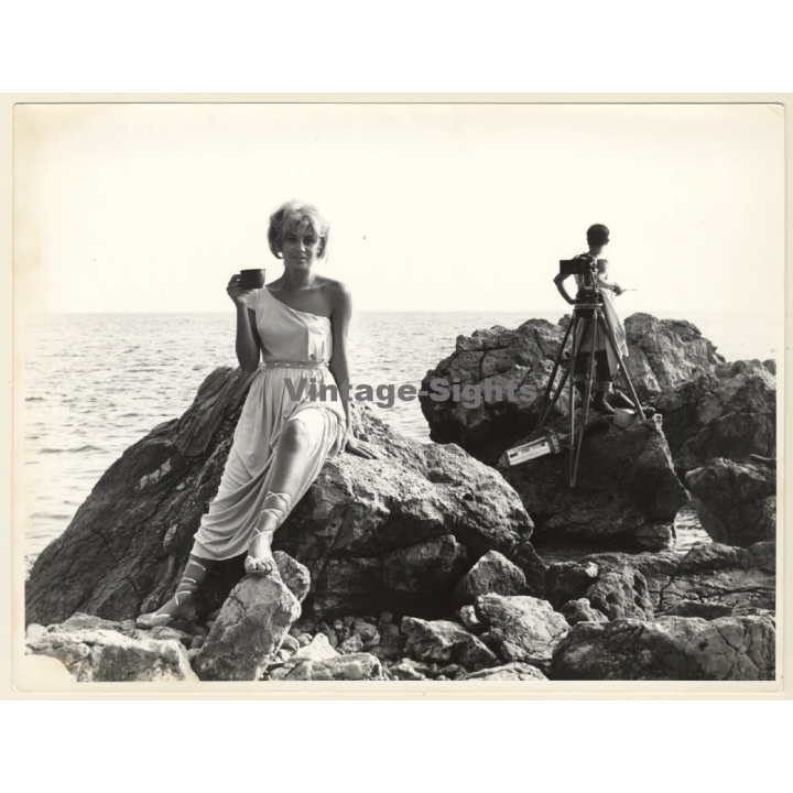 Susan Terry At Set Of Giulio Cesar Contro I Pirati / Movie Still (Vintage Photo 1962)