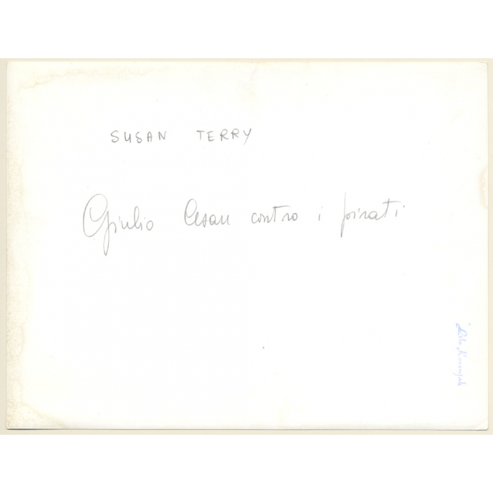 Susan Terry At Set Of Giulio Cesar Contro I Pirati / Movie Still (Vintage Photo 1962)