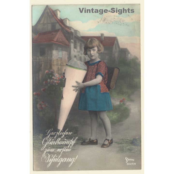 Little Girl With School Cone & Tornister *4 / Schultüte (Vintage RPPC 1923)