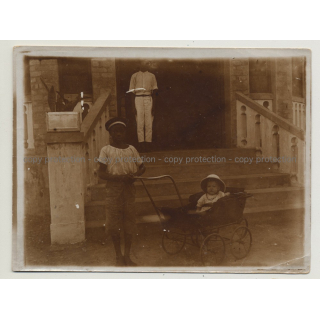 African Girl Besides Pram W. Child Of Kolonialherr (Vintage Photo 1920s/1930s)