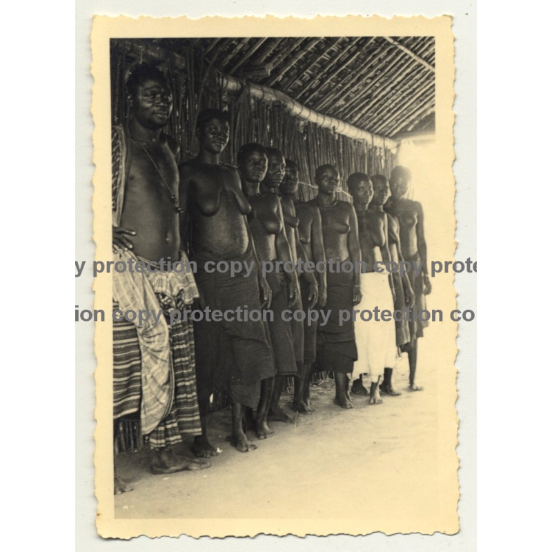 African Tribal Man & Women In Hut - Tribal Marks / Congo? (Vintage Photo B/W ~1930s/1940s)