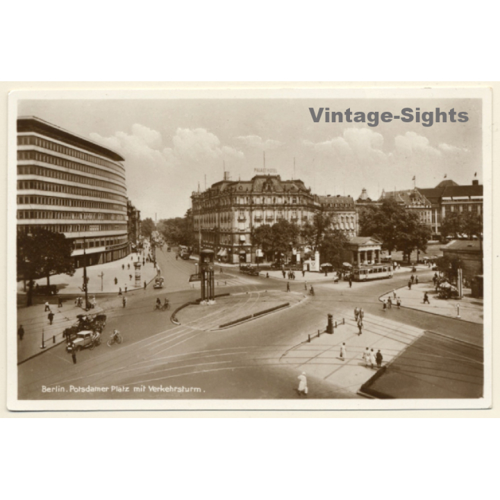Berlin / Germany: Potsdamer Platz mit Verkehrsturm (Vintage RPPC 1910s/1920s)