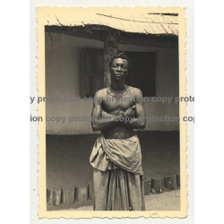 Beautiful Muscular African Guy In Sarong / Congo? (Vintage Photo B/W ~1930s/1940s)