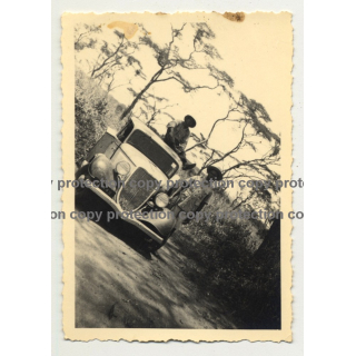 Modificated 1934 Ford Deluxe On Safari - Congo? Africa (Vintage Photo B/W)