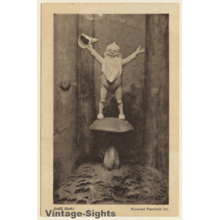 R. Paschold: Zwerg steht auf Pilz / Goblin on Mushroom (Vintage Artist PC ~1920s)