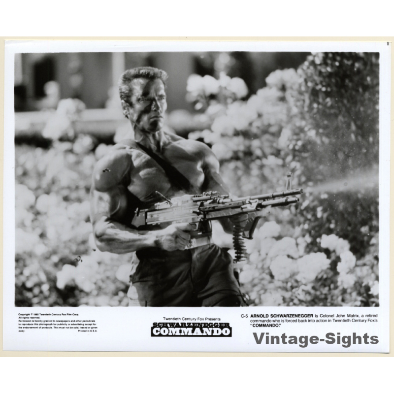 Arnold Schwarzenegger: Commando *3 / Movie Still (Vintage Photo 1985)