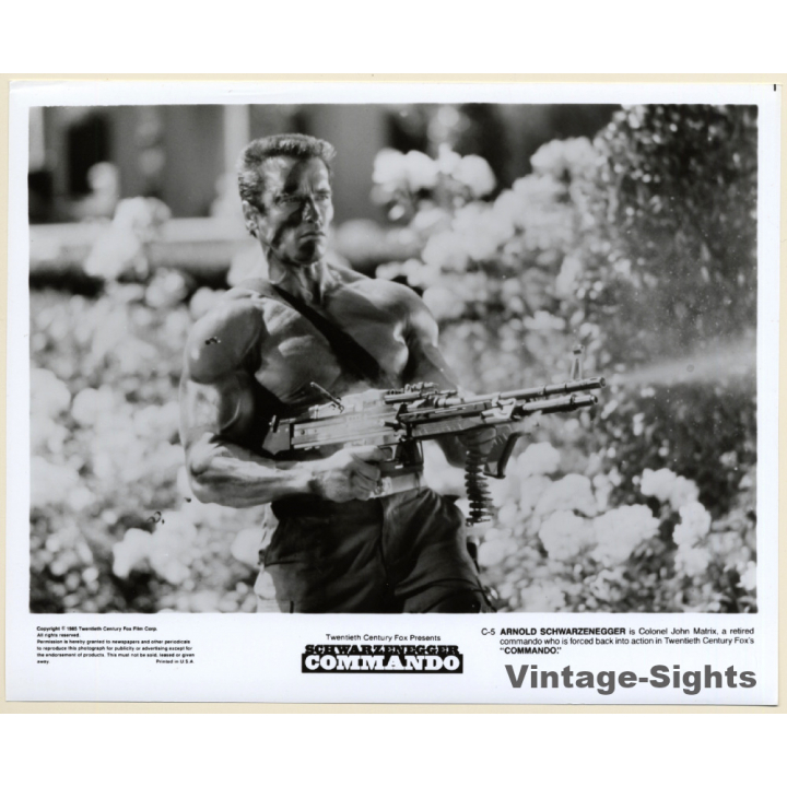 Arnold Schwarzenegger: Commando *3 / Movie Still (Vintage Photo 1985)