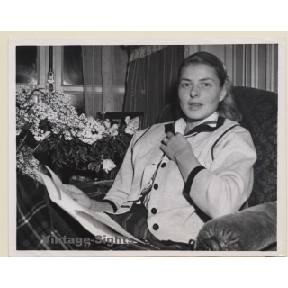 Ingrid Bergman Preparing her Role in 'Tea in Sympathy'(Vintage Press Phot0 1956)