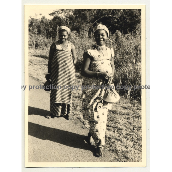Native African Women From Goma - Congo / Fashion  (Vintage Photo B/W ~1950s)
