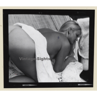 Erotic Study: Natural Slim Blonde Nude*13 / Butt - Tan Lines (Vintage Contact Sheet Photo 1970s/1980s)
