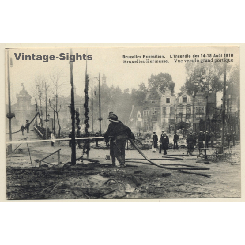 Belgium: Bruxelles Exposition - L'Incendie Aout 1910 / Pombiers (Vintage PC)