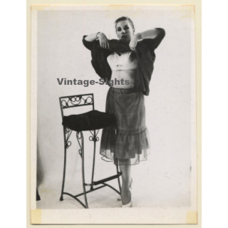 Erotic Study: Cheeky Brunette Undressing *3 / Lifts Blouse - Bra (Vintage Photo ~1950s)