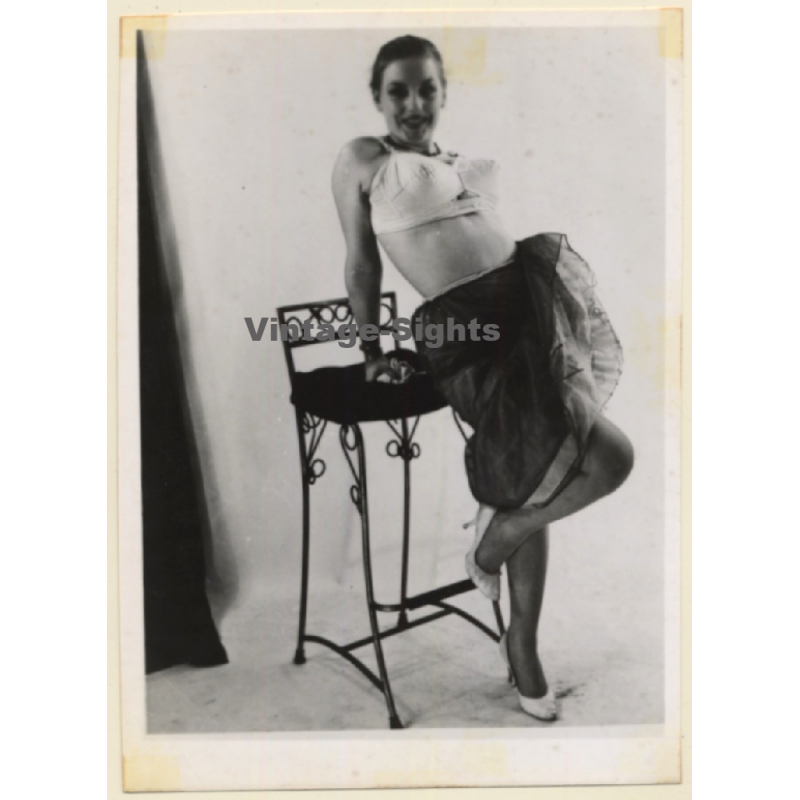 Erotic Study: Cheeky Brunette Undressing *4 / Bra (Vintage Photo ~1950s)