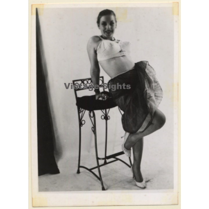 Erotic Study: Cheeky Brunette Undressing *4 / Bra (Vintage Photo ~1950s)
