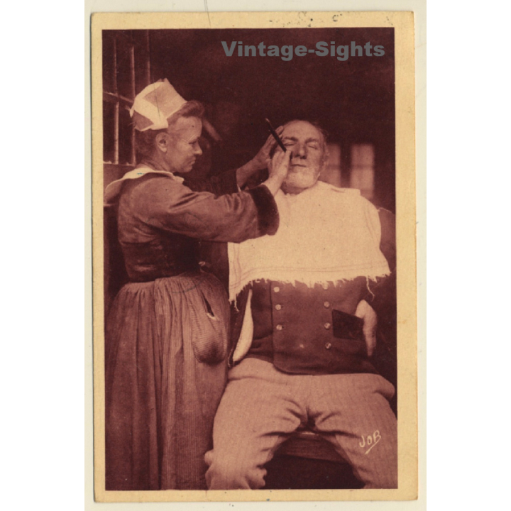 Bretagne: Female Hairdresser Shaving French Soldier (Vintage PC ~1910s)