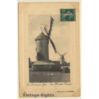 La Roche Sur Yon / France: Les Moulins Rouges - Windmill (Vintage PC 1917)
