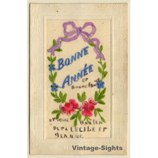 Bonne Année: Flower Wreath & Bow (Vintage Embroidered PC ~1910s)
