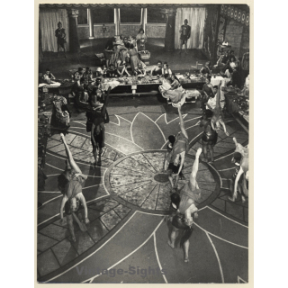 Large Group Scene: Giulio Cesare Contro I Pirati (Vintage Press Photo/Movie Still 1962)