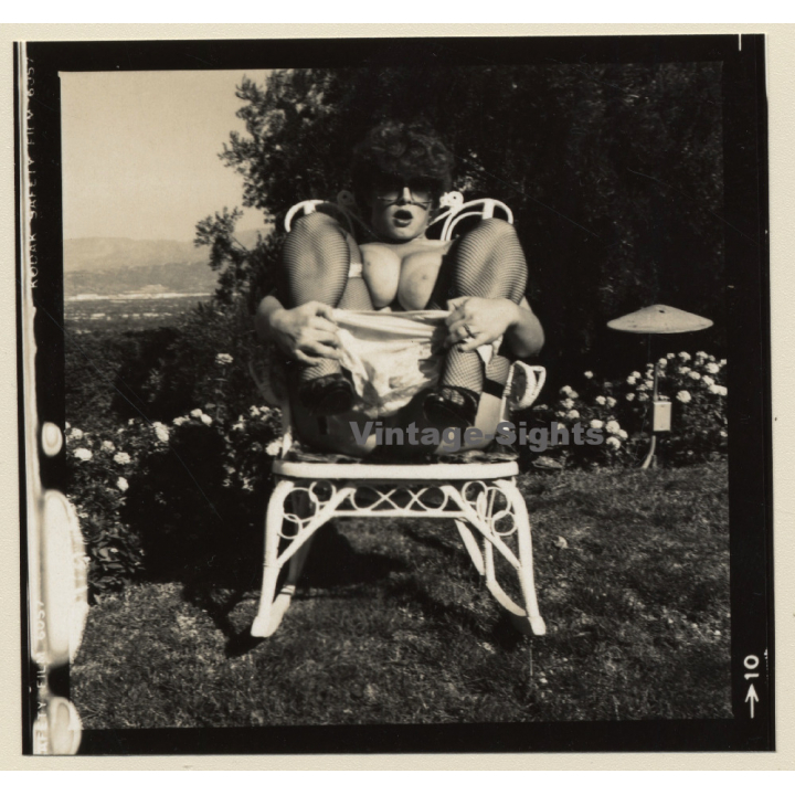 Erotic Study: Racy Busty Semi Nude Pin-up Outdoors*18 / Panties (Vintage Contact Sheet Photo 1970s/1980s)