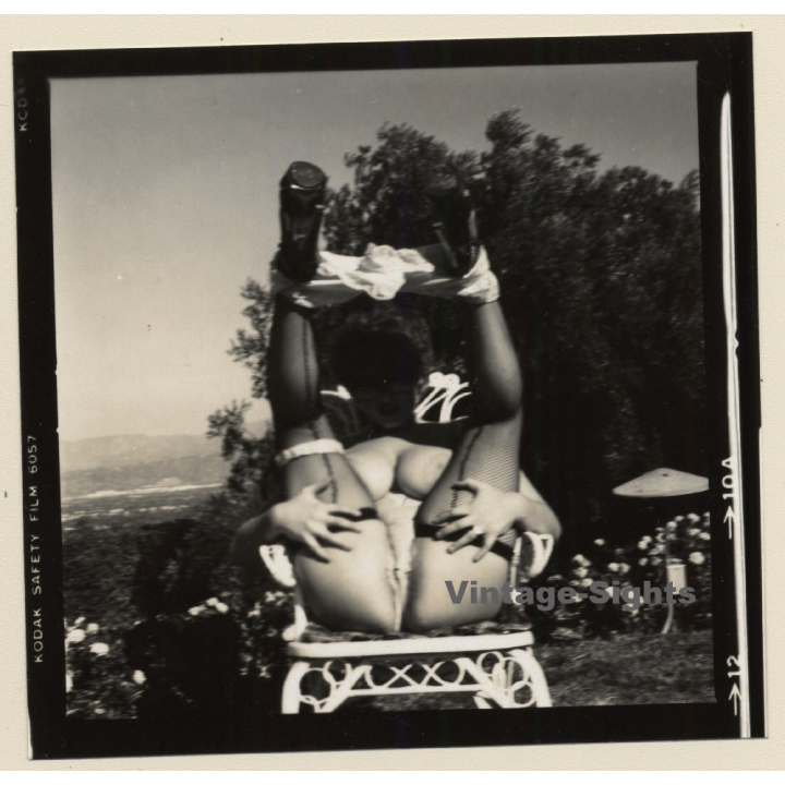 Erotic Study: Racy Busty Semi Nude Pin-up Outdoors*23 / Legs Up (Vintage Contact Sheet Photo 1970s/1980s)