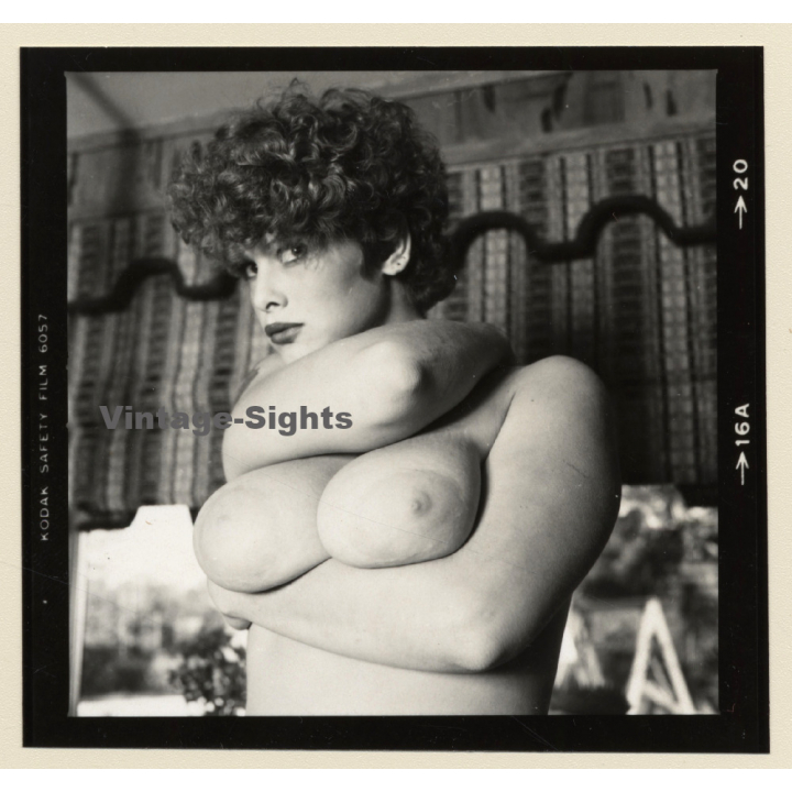 Erotic Study: Racy Busty Semi Nude Pin-up In Garden House*17 / Boobs (Vintage Contact Sheet Photo 1970s/1980s)
