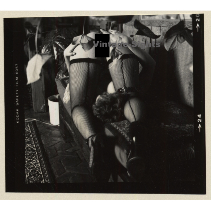 Erotic Study: Racy Busty Semi Nude Pin-up In Garden House*32 / Funny Pose (Vintage Contact Sheet Photo 1970s/1980s)