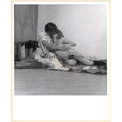 Artistic Erotic Couple Study *4: Embracing - Kissing (Vintage Photo KORENJAK 1960s/1970s)