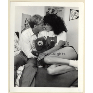 Porn Stars Kimberly Carson & Jerry Butler in Space Virgins / Dodgers (Vintage Press Photo 1984)