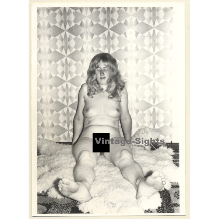 Erotic Study: Natural Androgynous Blonde Nude*1 / Wallpaper (Vintage Photo GDR ~1980s)