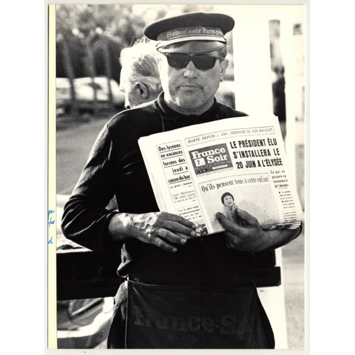 17110 St. Georges-de-Didonne / France: Hotel Les Bégonias - 2CV (Vintage Photo 1960s/1970s)
