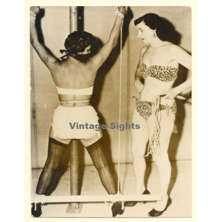 Mistress In Leopard Bikini & Maid In Bondage*1 / BDSM (Vintage Photo ~1950s/1960s)