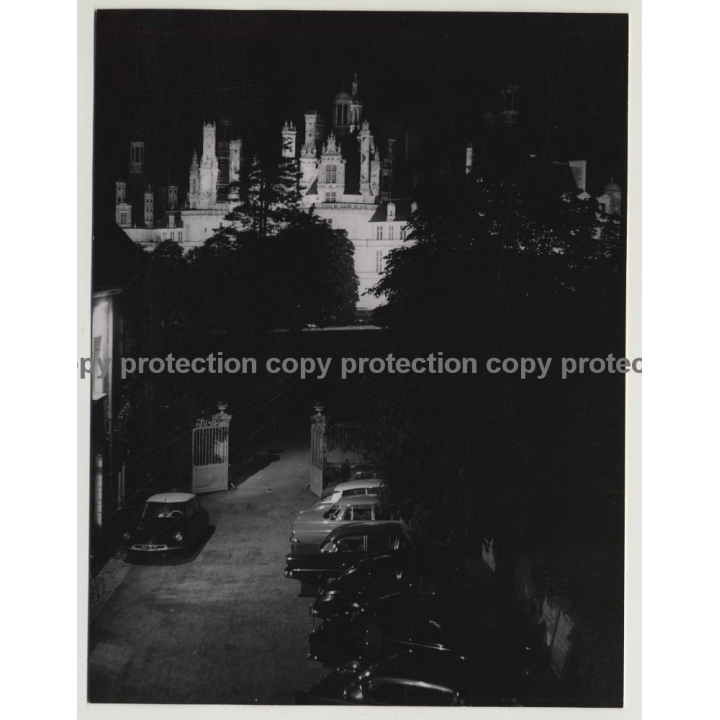 41250 Chambord: Castle Of Chambord At Night / Oldtimers  (Vintage Photo B/W 1962)