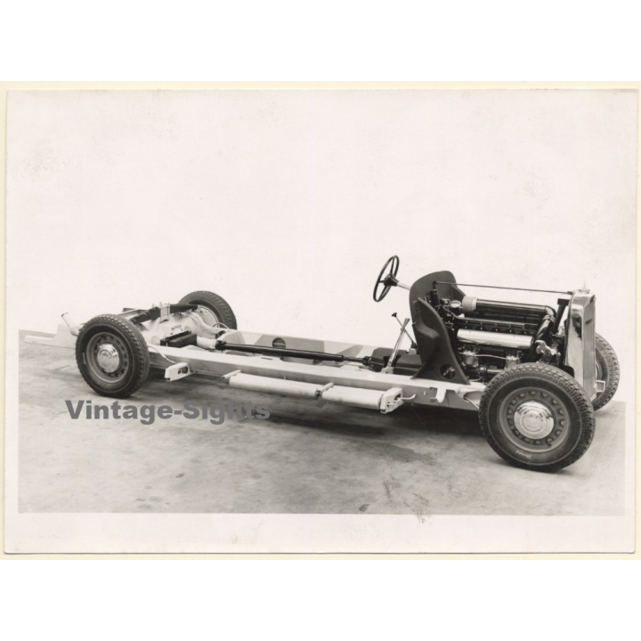Maybach SW42 Fahrgestell / Chassis - 6 Zylinder (Vintage Press Photo ~1950s/1960s)