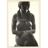 Erotic Study by F. Janis: Brunette Nude*1 / Ponytails - Pin-Up (Vintage Photo & Calender 1971)