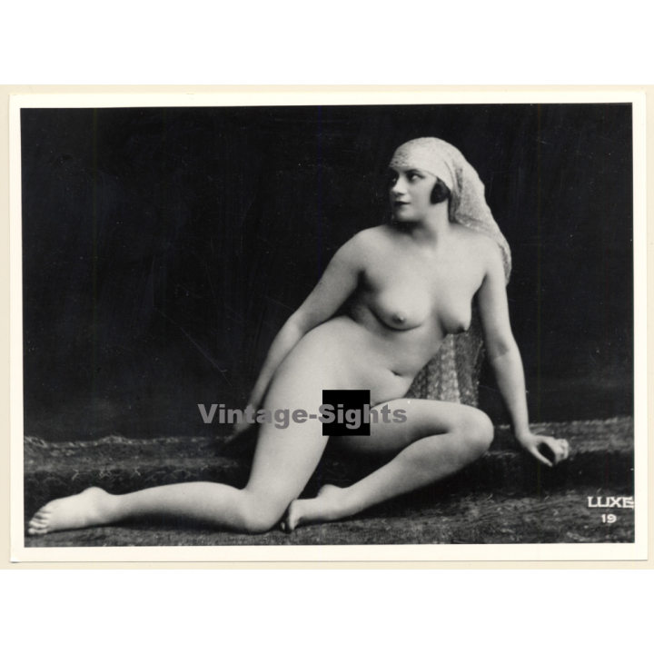 1920s Erotica: Classic Nude With Headscarf / Boudoir (Large Photo Reprint ~ 18 x 24 CM)