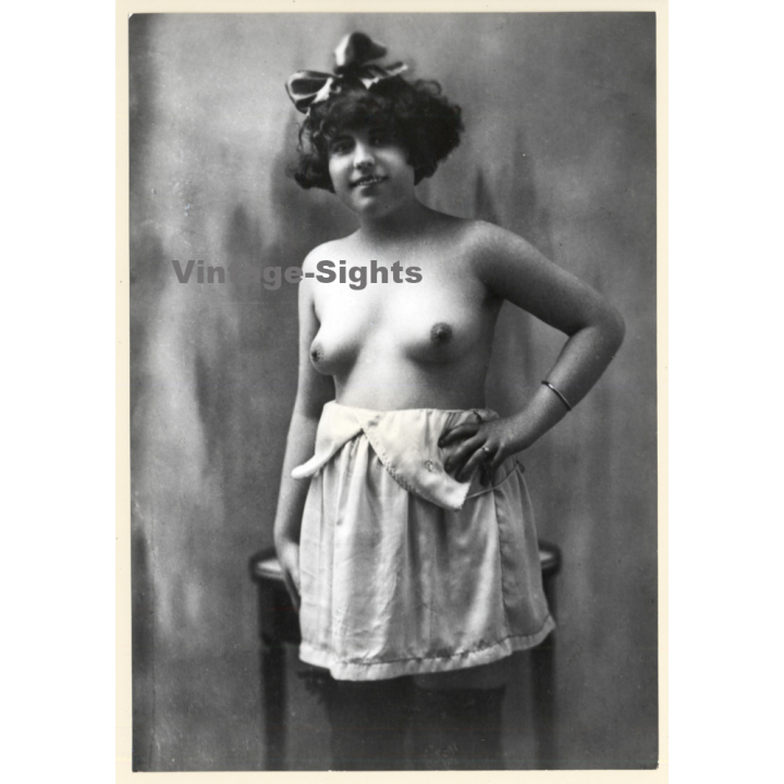 1920s Erotica: Sweet Topless Female With Hair Bow / Boudoir (Large Photo Reprint ~24 x 17 CM)