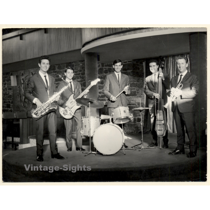 Spain: Unidentified 1960s Band - Quintet / Mallorca? (Vintage Photo 18 x 24 CM )
