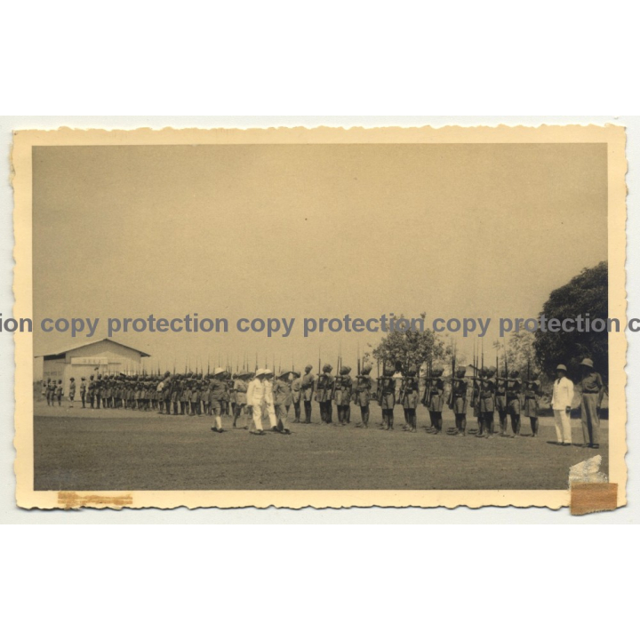 Force Publique Troops Salut Colonial Masters / Congo (Vintage RPPC B/W ~1940s)