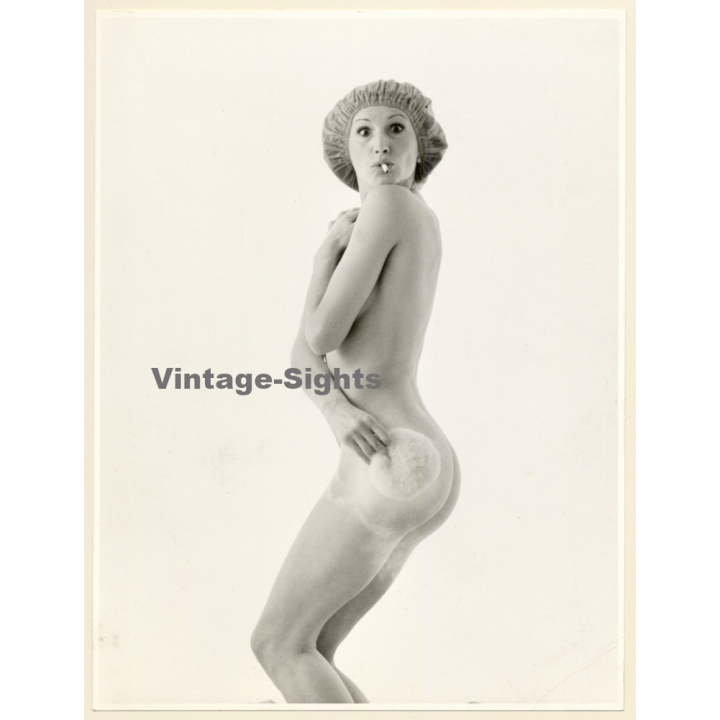 Smoking Nude Woman With Shower Cap*2 / Powder (Vintage Advertisement Photo 1970s/1980s)